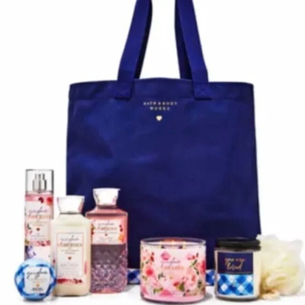 Price Firm NWT Bath & Body Works Gingham Gorgeous 7 Piece Gift Set With Bag
